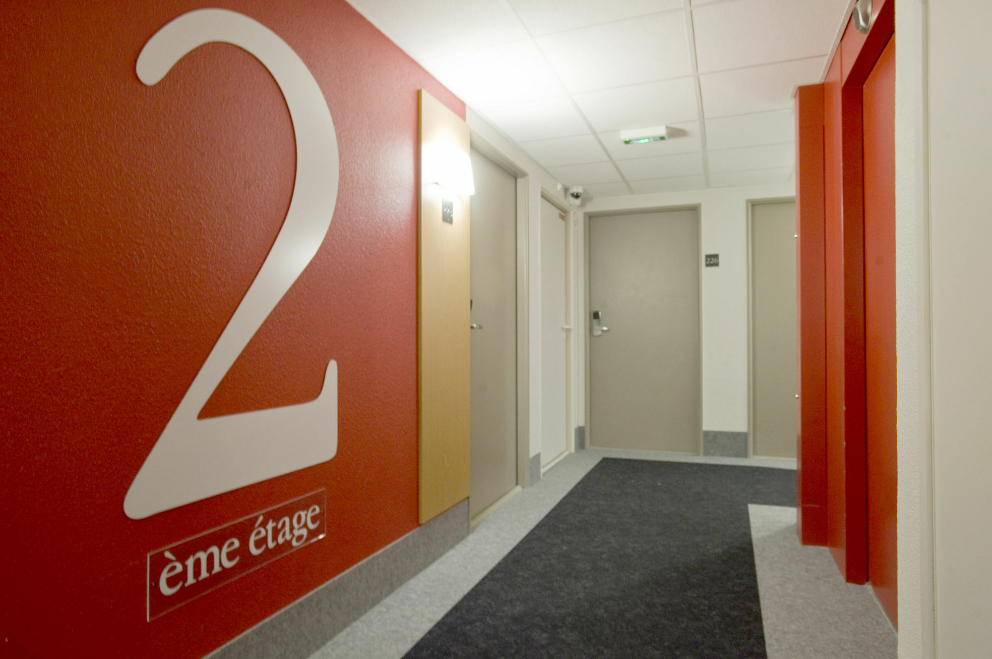 B&B Hotel Lille Grand Stade Villeneuve-d'Ascq Exterior photo